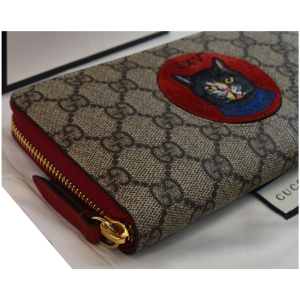 GUCCI Mystic Cat GG Supreme Zip Around Wallet Beige 499382