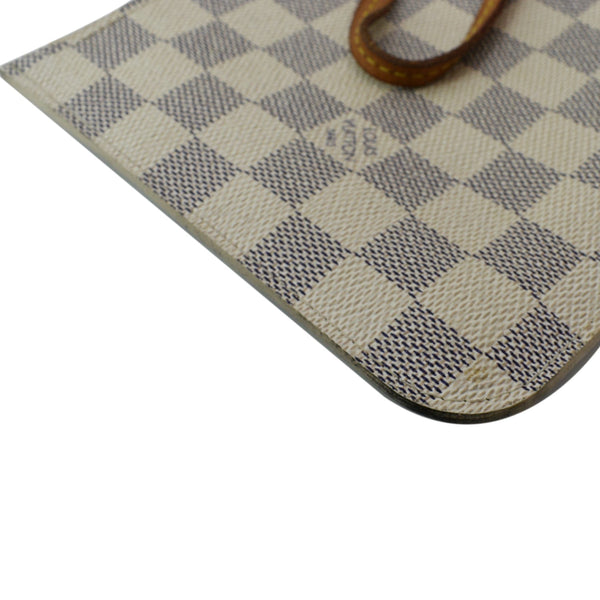 LOUIS VUITTON Neverfull Damier Azur Pochette Wristlet Pouch White