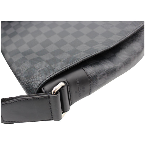 LOUIS VUITTON District MM Damier Graphite Messenger Bag Black