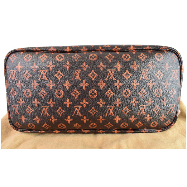 Louis Vuitton Catogram Neverfull MM Canvas Shoulder Bag - flat base