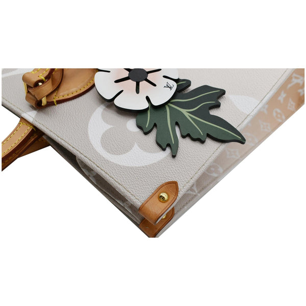 Louis Vuitton Pool Onthego GM Monogram Shoulder Bag Brume