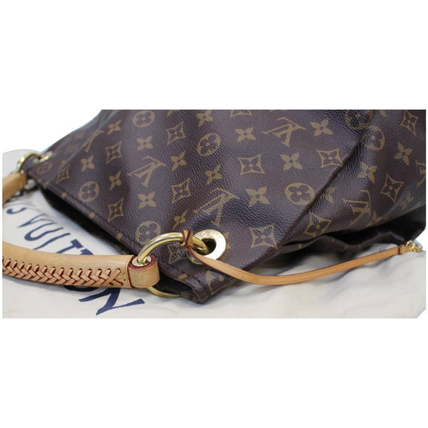 Louis Vuitton Artsy MM Monogram Canvas Bag close look