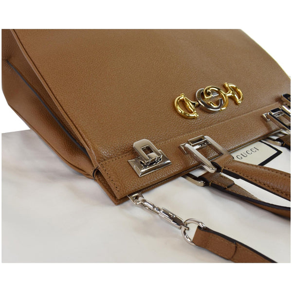 Gucci Medium Zumi Grainy Leather bag silver hardware