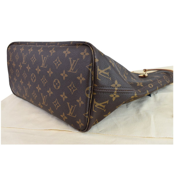 side preview lv Neverfull MM Monogram Canvas Shoulder Bag
