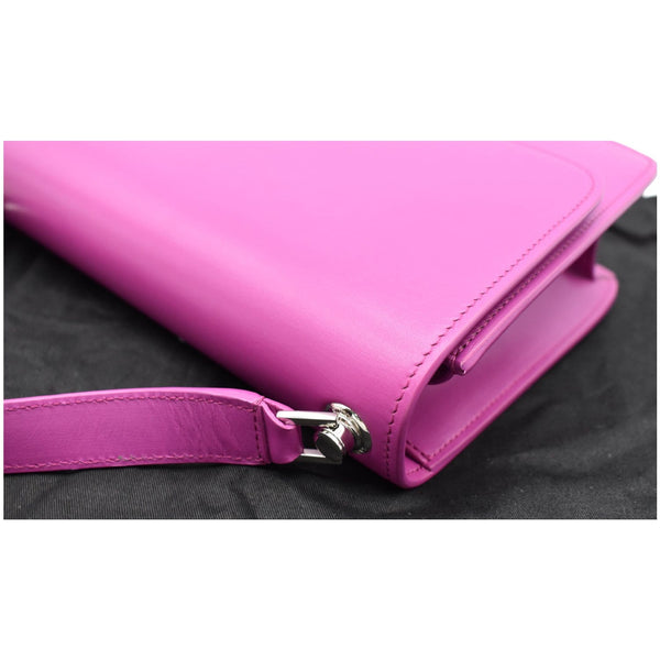 Yves Saint Laurent Le Carre Leather Shoulder Bag - DDH