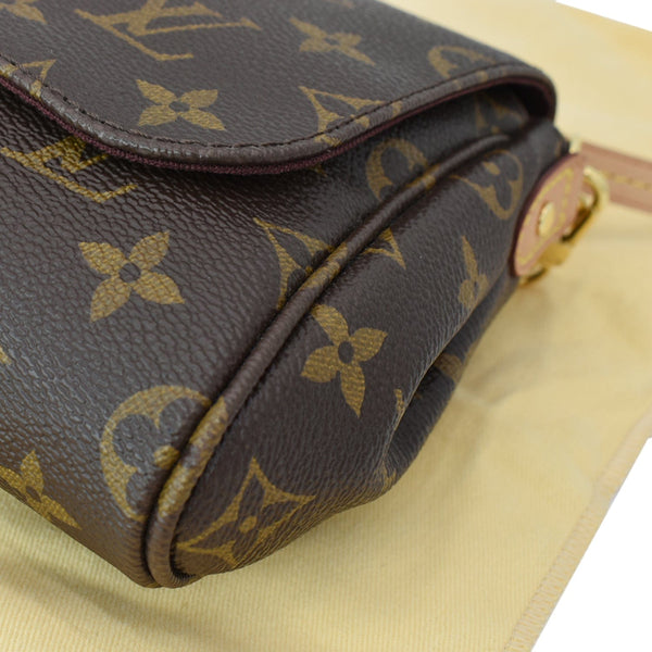 Louis Vuitton Favorite MM Monogram Canvas Crossbody Bag