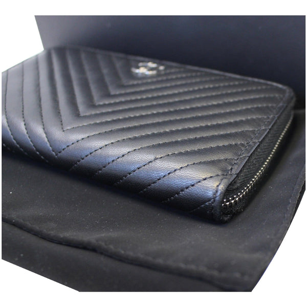 Chanel Wallet Lambskin Chevron Quilted Zip - black leather