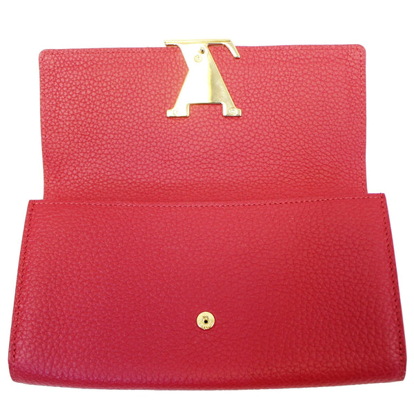 Louis Vuitton Capucines Taurillon Pouch LV logo