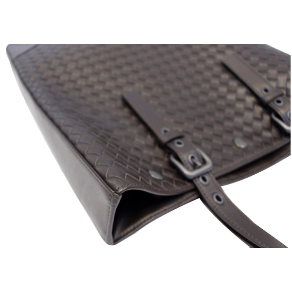 Bottega Veneta Tote Intrecciato Bag - corner view