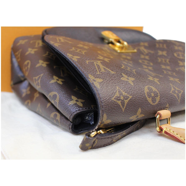 Close look lv Marignan Leather messenger shoulder bag