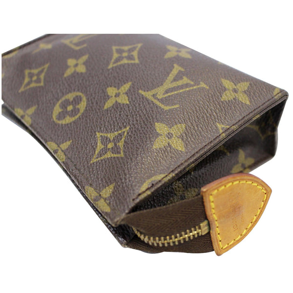 LOUIS VUITTON Toiletry 15 Monogram Canvas Cosmetics Pouch Brown