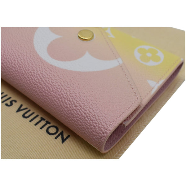 LOUIS VUITTON Monogram Victorine Pool Compact Wallet Pink