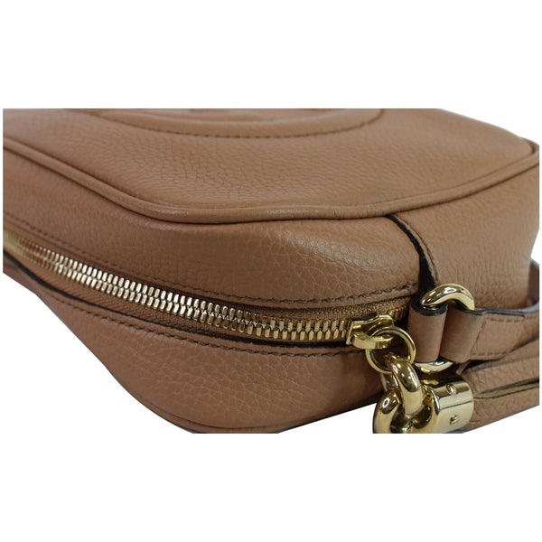 GUCCI Soho Disco Pebbled Leather Small Crossbody Bag Beige 308364