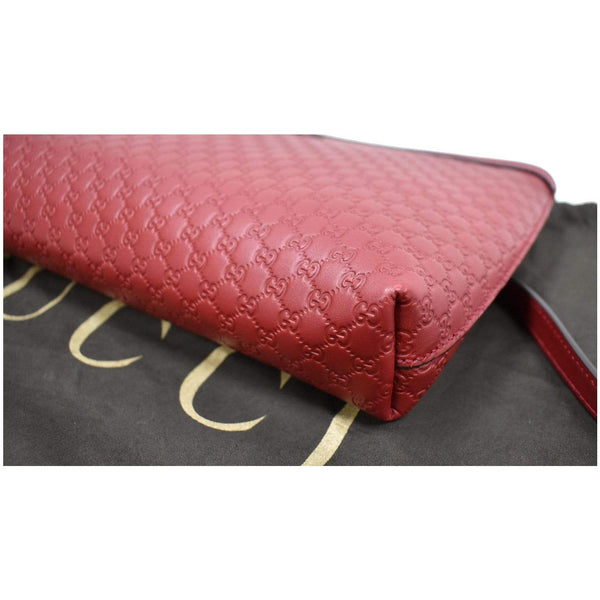 Gucci Flat Leather Crossbody Pouch for women