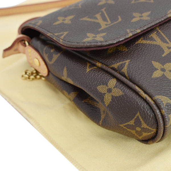 Louis Vuitton Favorite MM Monogram Canvas Crossbody Bag