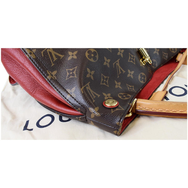 Louis Vuitton Gaia Monogram Canvas Shoulder Bag Women - upper corner