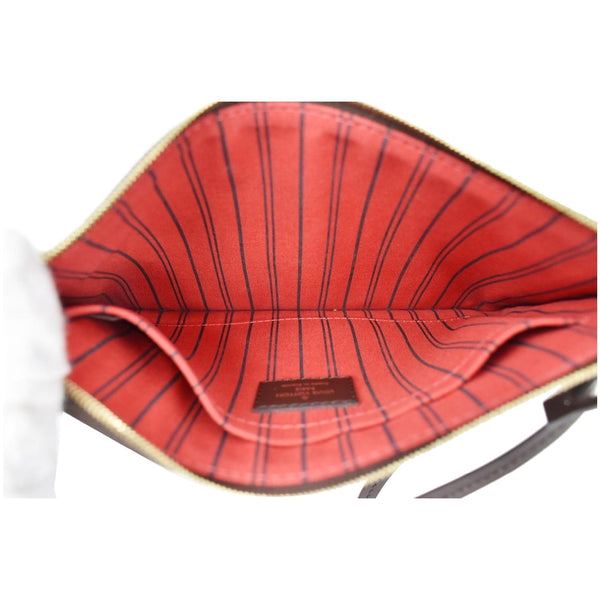 Louis Vuitton Neverfull MM Damier Ebene Wristlet Pouch inside view