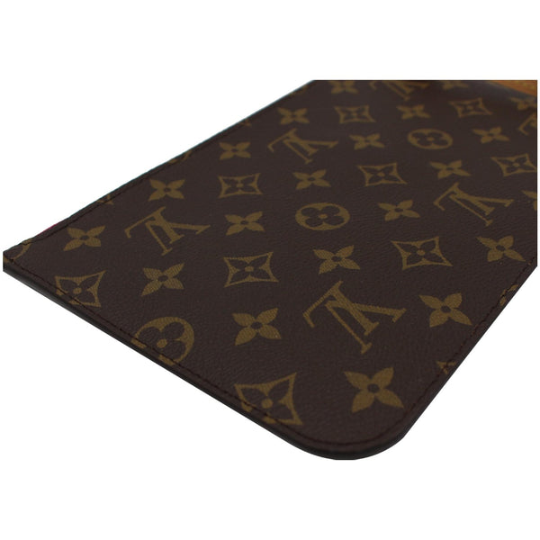 Louis Vuitton Neverfull MM Pochette Pouch - bottom corner