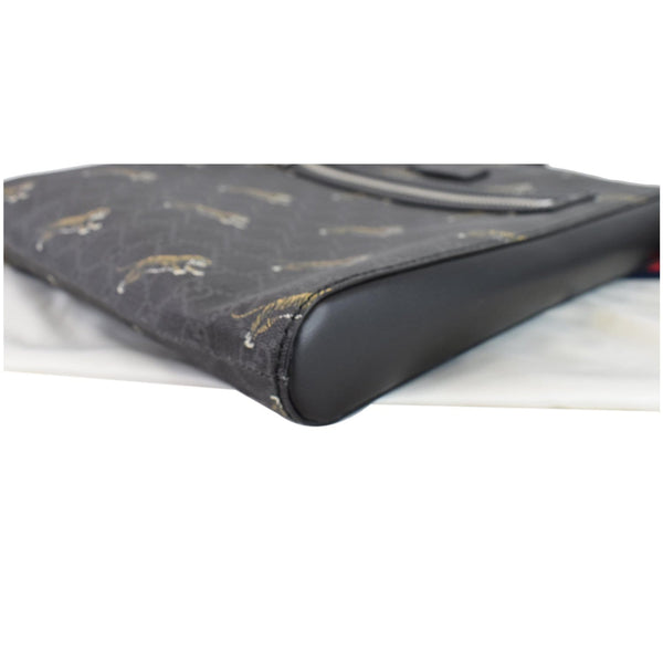 GUCCI Bestiary Tigers GG Supreme Square Messenger Bag Black 474137