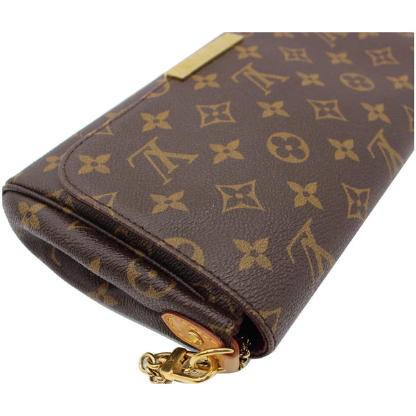 LOUIS VUITTON Favorite MM Monogram Canvas Crossbody Bag Brown