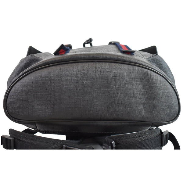 Gucci GG Supreme Leather Microfiber Shoulder bag bottom