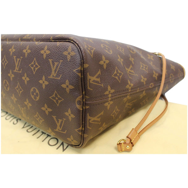 Louis Vuitton Neverfull MM Monogram Canvas Tote seams