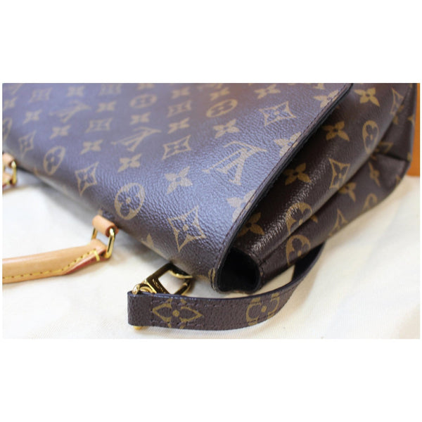 Louis Vuitton Marignan Leather messenger bag corner