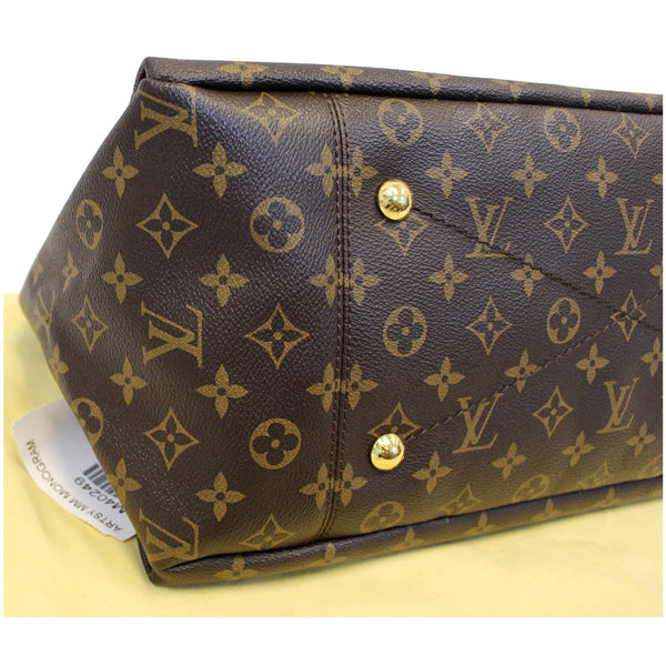 Louis Vuitton Artsy MM Monogram Bag - bottom view