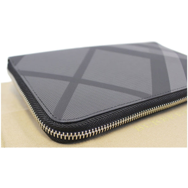 BURBERRY London Check Ziparound Wallet Grey Black-US