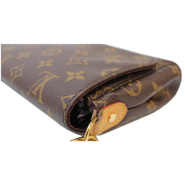side view Louis Vuitton Favorite MM shoulder bag