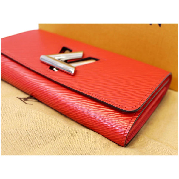 Louis Vuitton Twist Wallet Epi Leather exterior Coquelicot