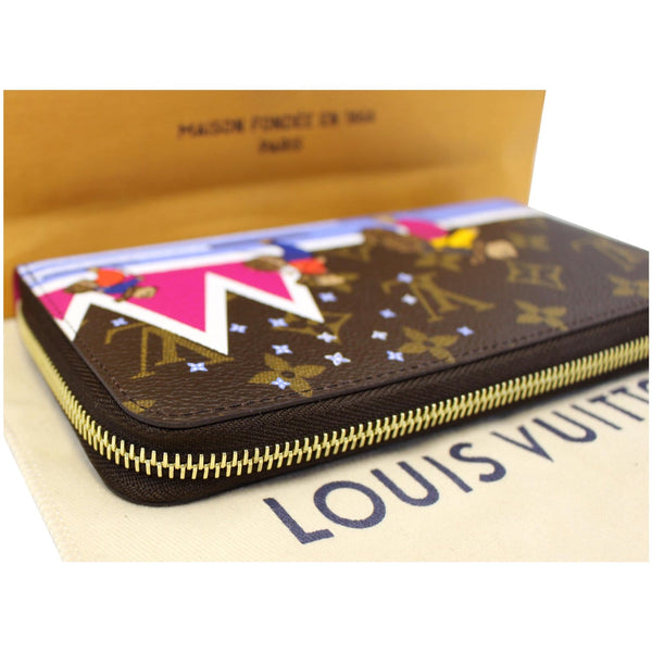 Louis Vuitton Holiday Zippy Wallet - Lv Monogram Wallet - leather