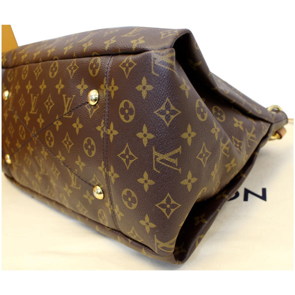 Louis Vuitton Artsy MM shoulder bag - corner view