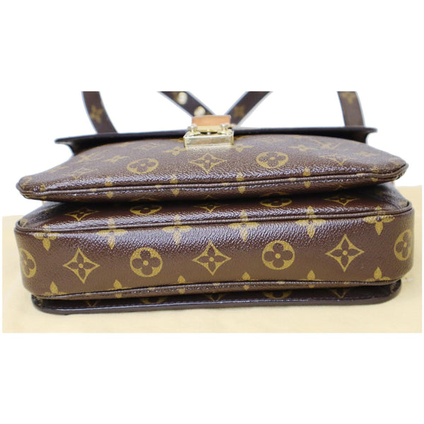 side preview - Lv Metis Pochette Monogram Canvas Tote Bag