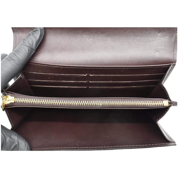 Louis Vuitton Sarah Monogram Vernis Leather pouch inner preview