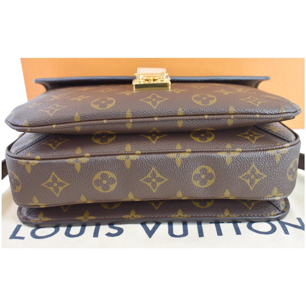 LOUIS VUITTON Metis Pochette Monogram Canvas Crossbody Bag Brown