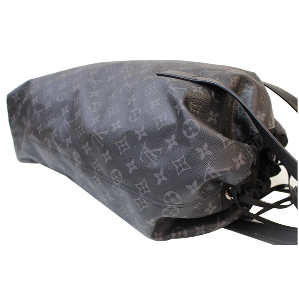 Lv Cabas Light Monogram Eclipse Canvas Elegant design
