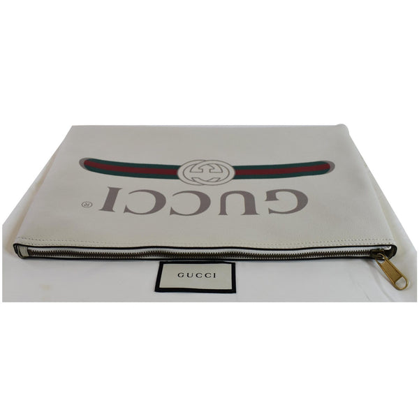 Gucci Pebbled Leathe Medium Size Clutch