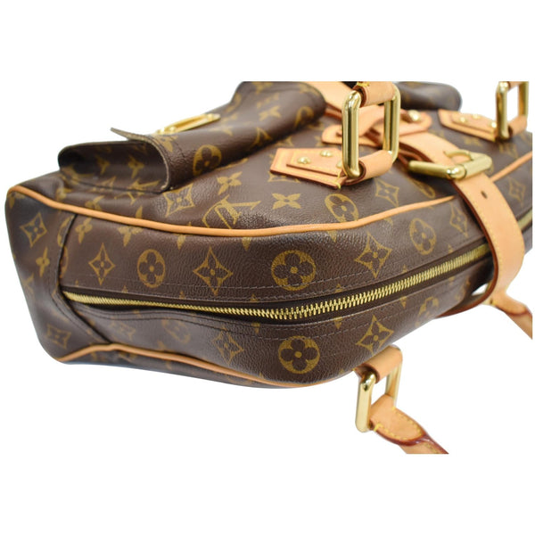 Louis Vuitton Manhattan GM Monogram Canvas Bag - double closure