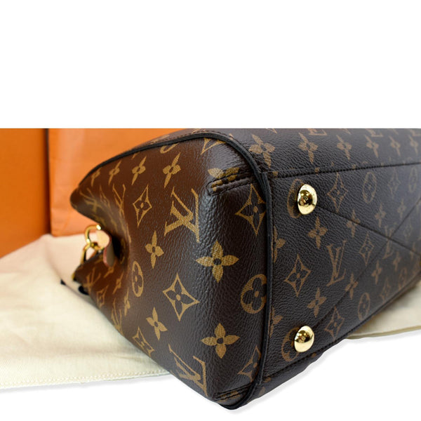 LOUIS VUITTON Montaigne MM Monogram Canvas Shoulder Bag Brown