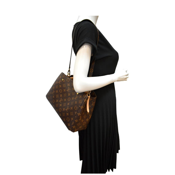 LOUIS VUITTON Montaigne MM Monogram Canvas Shoulder Bag Brown