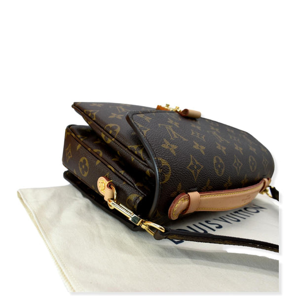 LOUIS VUITTON Metis Pochette Monogram Canvas Crossbody Bag Brown