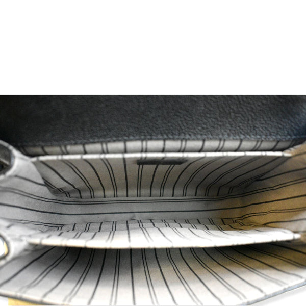 LOUIS VUITTON Metis Pochette Empreinte Leather Crossbody Bag Black