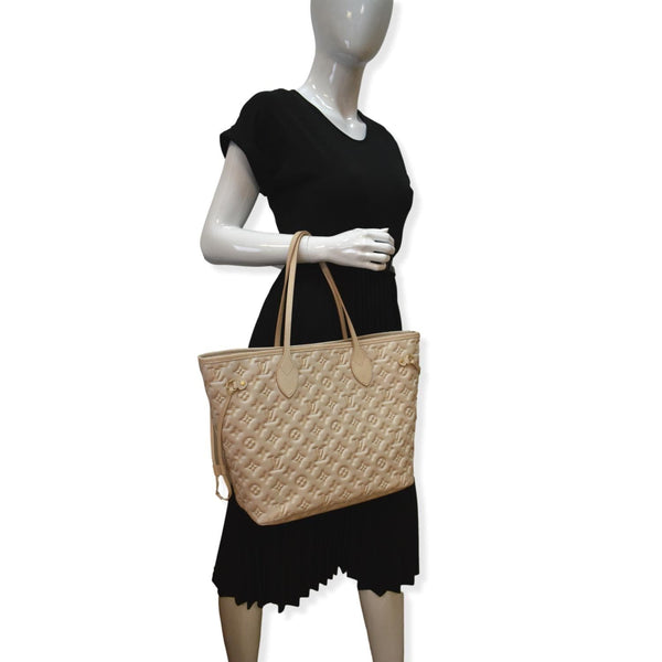 LOUIS VUITTON Stardust Neverfull MM Monogram Leather Tote Bag Pale Beige