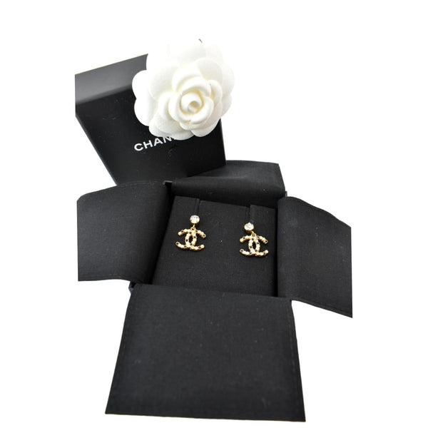 CHANEL CC Pearl Earrings Gold