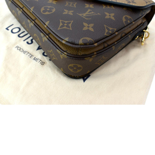Louis Vuitton Metis Pochette Reverse Monogram Canvas Bag