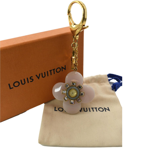LOUIS VUITTON Porte Cles Fleur Etoile Key Holder Charm Pink