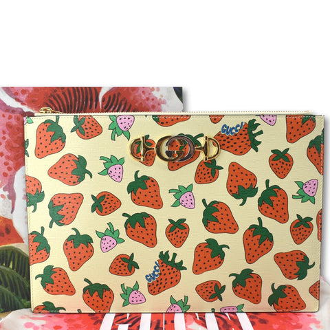 GUCCI Zumi Strawberry Printed Leather Pouch Multicolor 570728