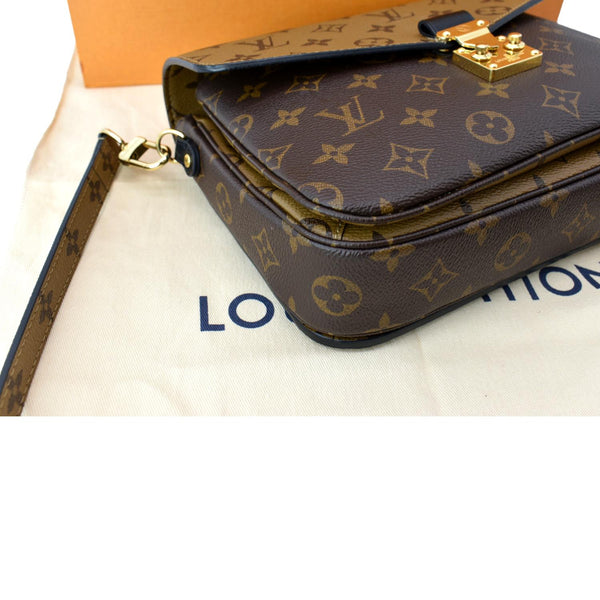 LOUIS VUITTON Metis Pochette Reverse Monogram Canvas Crossbody Bag Brown