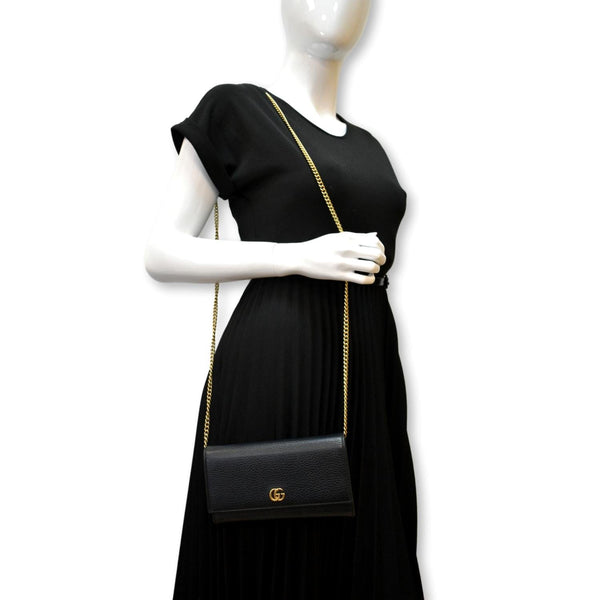 GUCCI Petite GG Marmont Leather Chain Wallet Black 546585